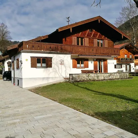 Ferienhaus 테게른제