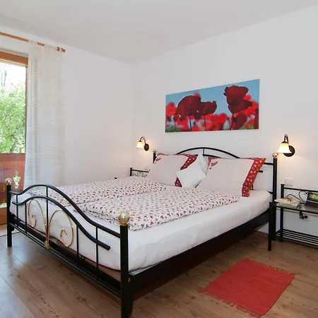 Ferienhaus * 테게른제